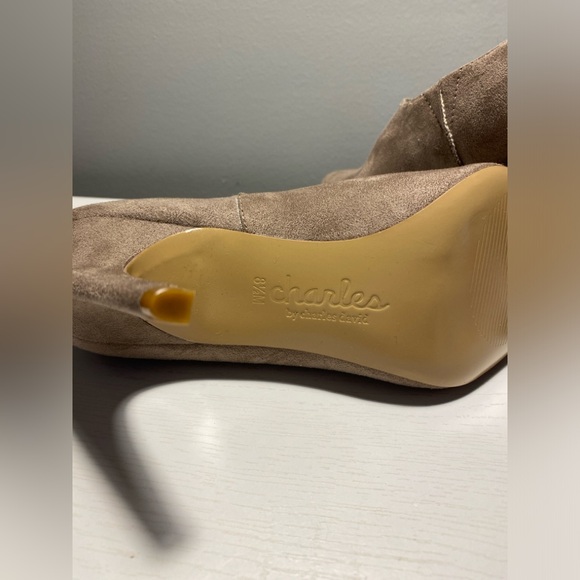 Charles By Charles David Suede Heels - Picture 6 of 8